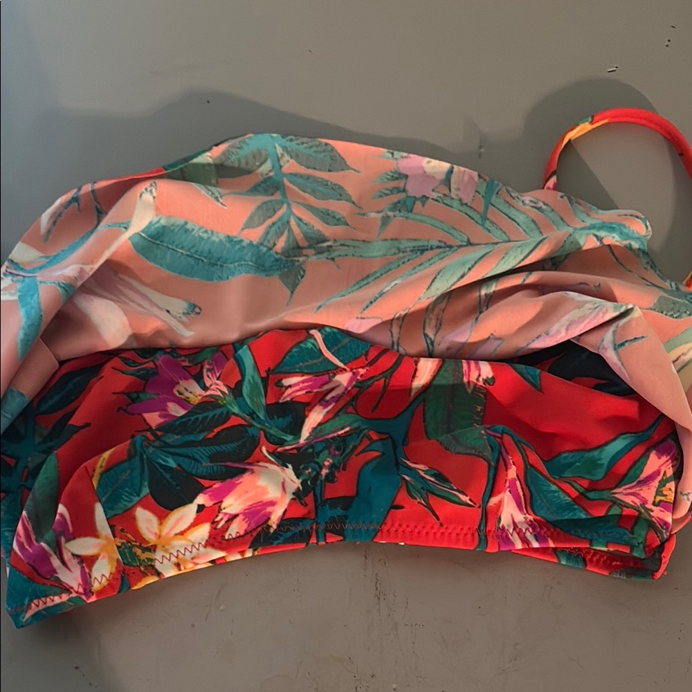 Old Navy Red Floral Bikini Top - Picture 7 of 7